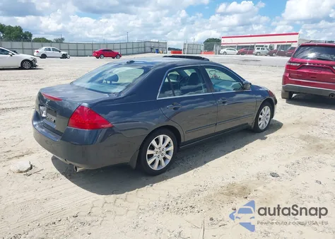 2007 Honda Accord 3.0 Ex z USA, uszkodzony, nr VIN 1HGCM66567A043755